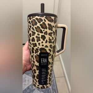 BrüMate x Krista Horton Limited Edition 40oz Era “LEOPARD LATTE”